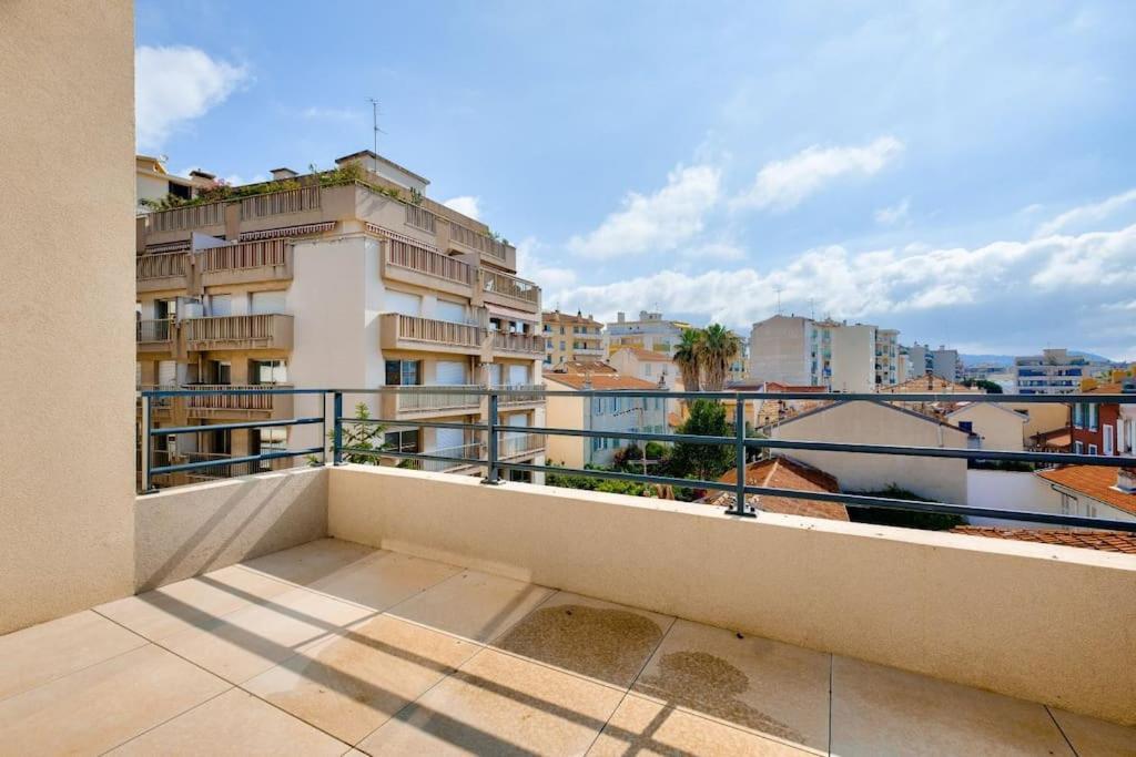 T2 Avec Terrasse Et Parking Prive Au Coeur De Nice Dış mekan fotoğraf