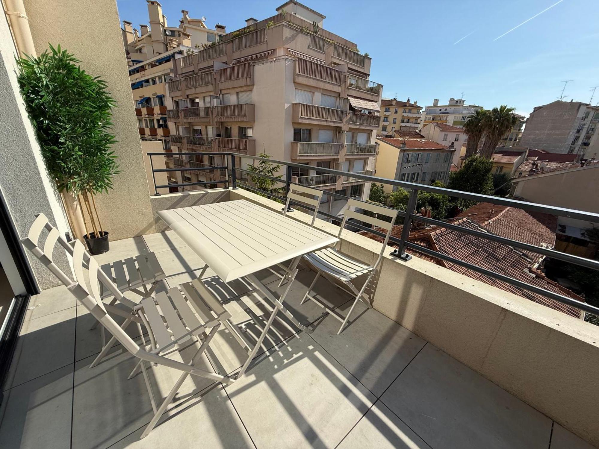 T2 Avec Terrasse Et Parking Prive Au Coeur De Nice Dış mekan fotoğraf